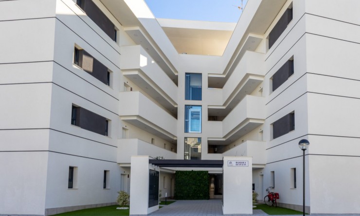 Resale - Apartment -
Villamartin