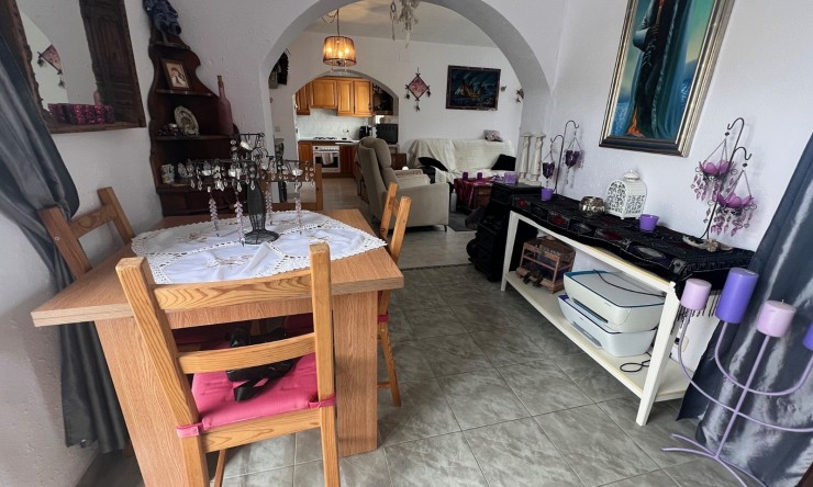 Resale - Villa -
La Nucía