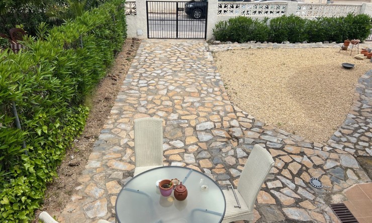 Resale - Villa -
La Nucía