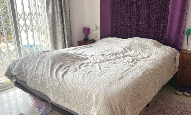 Resale - Villa -
La Nucía