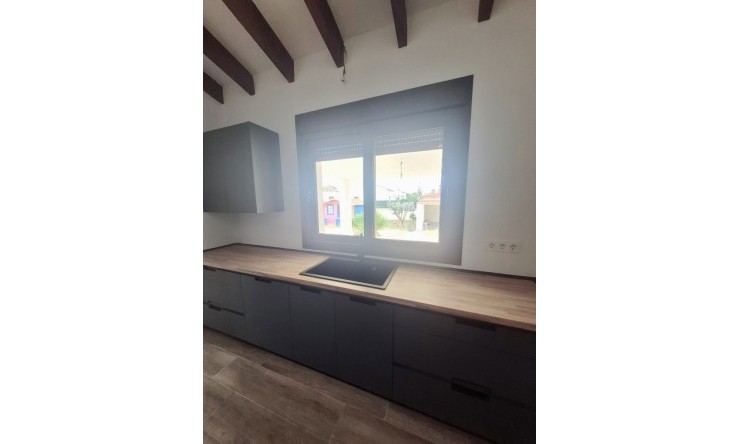 Resale - Villa -
Dolores