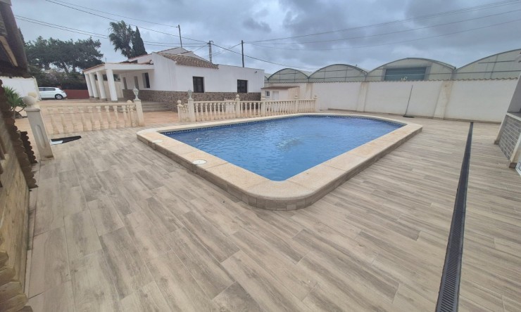 Resale - Villa -
Dolores