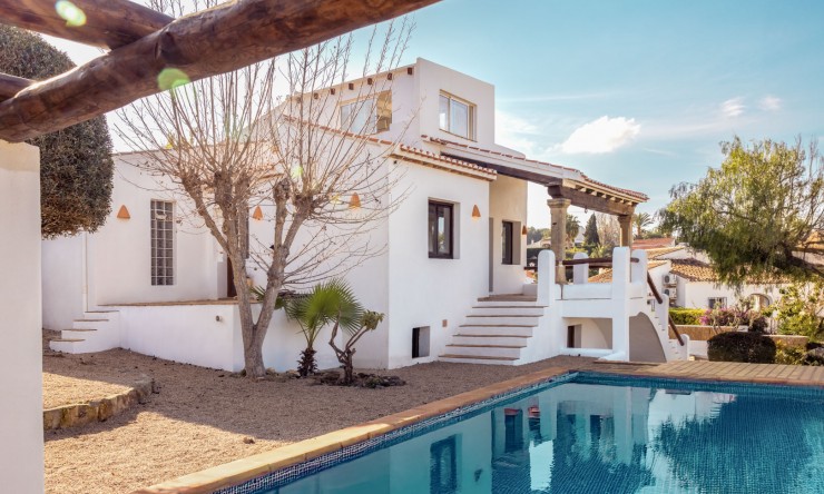 Wiederverkauf - Villa -
Jávea - Tosalet