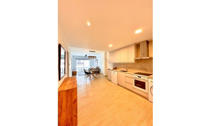 Herverkoop - Appartement -
Fuengirola