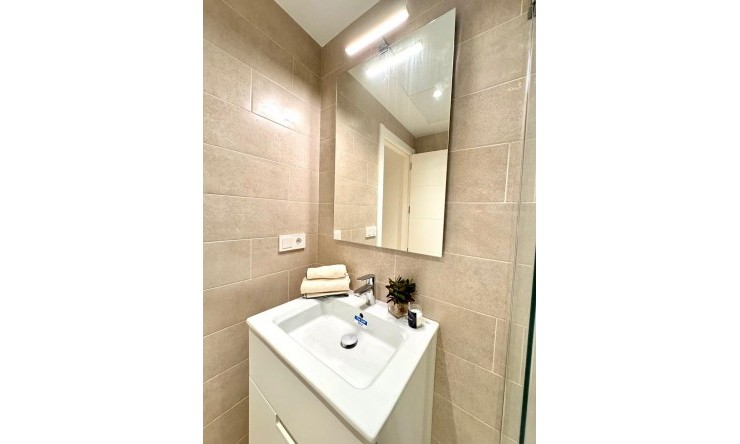 Herverkoop - Appartement -
Fuengirola