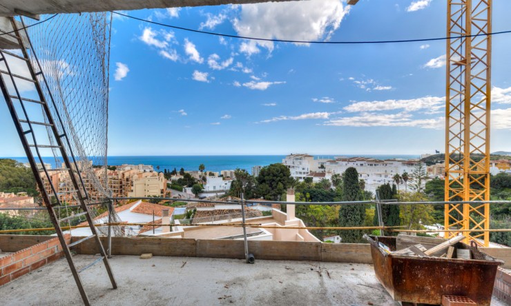 Resale - House -
Fuengirola