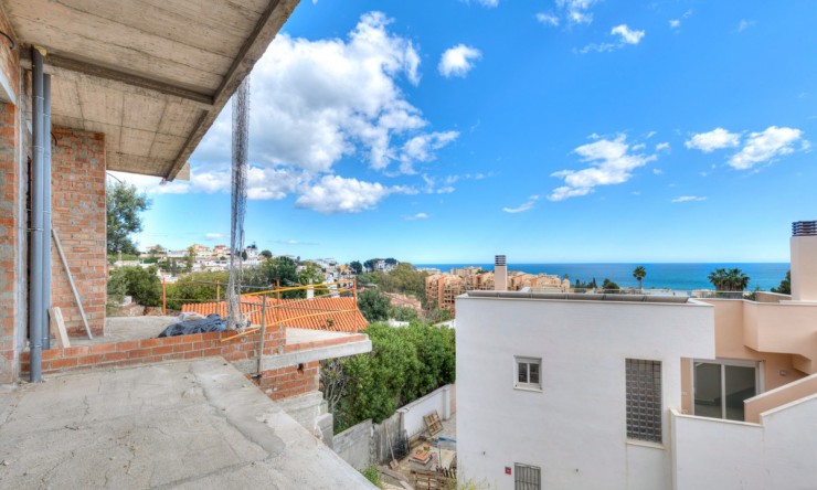 Resale - House -
Fuengirola