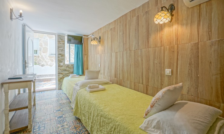 Revente - Commercial -
Calpe - Les Bassetes