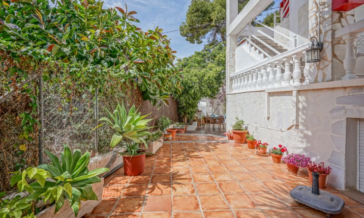 Revente - Commercial -
Calpe - Les Bassetes