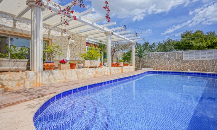 Revente - Commercial -
Calpe - Les Bassetes