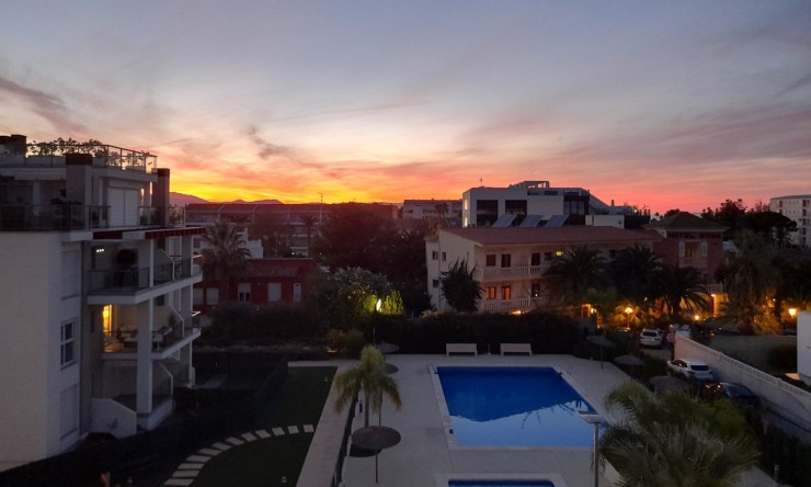 Herverkoop - Appartement -
Denia