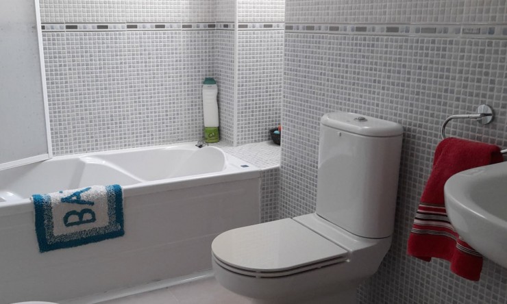 Herverkoop - Appartement -
Denia
