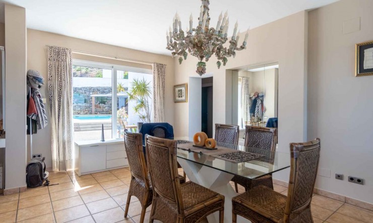 Revente - Villa -
Pedreguer