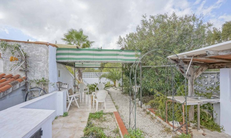 Resale - Villa -
Alcalalí