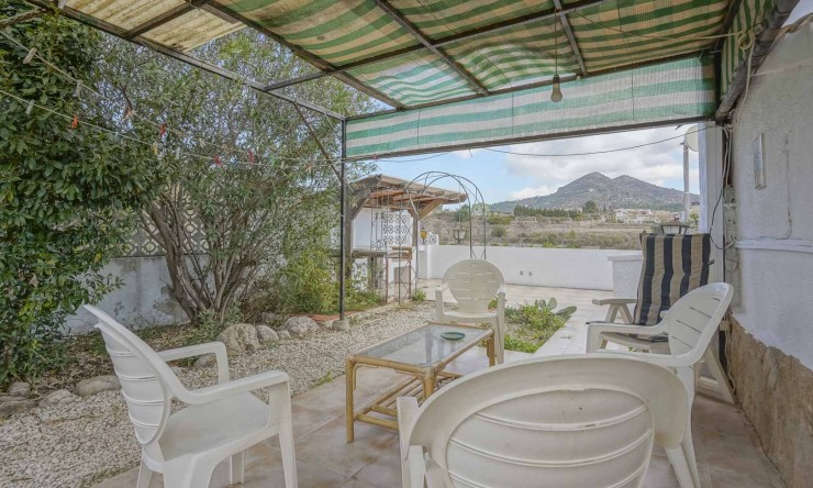 Resale - Villa -
Alcalalí