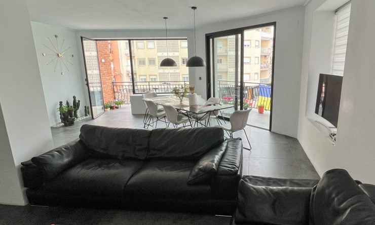 Rynek Wtórny - Apartament -
Denia