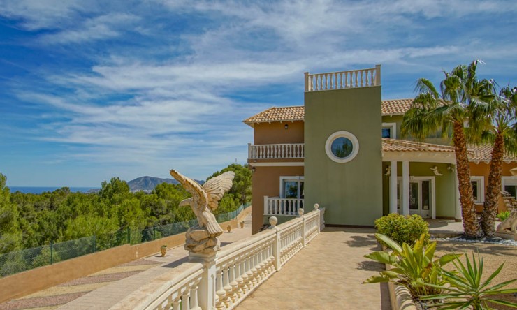 Herverkoop - Villa -
La Nucía - Sierra Verde