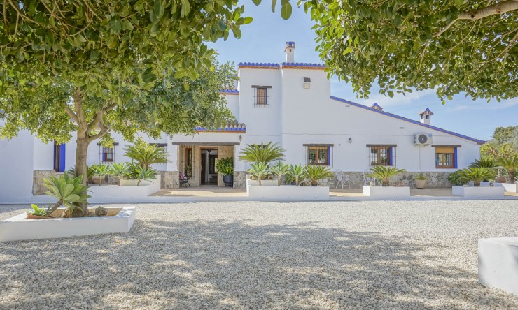 Reventa - Villa -
Benissa - La Fustera