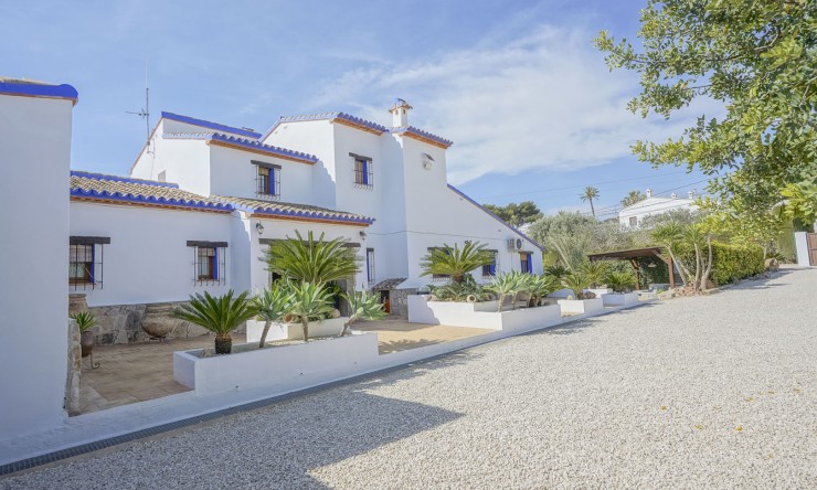 Reventa - Villa -
Benissa - La Fustera