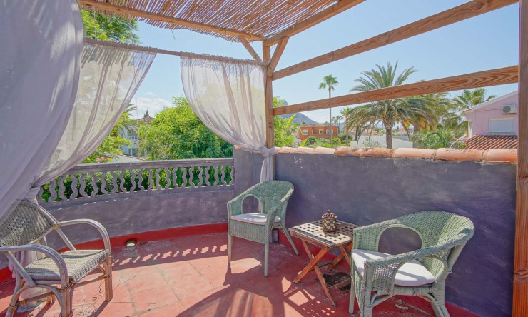 Resale - Villa -
Els Poblets