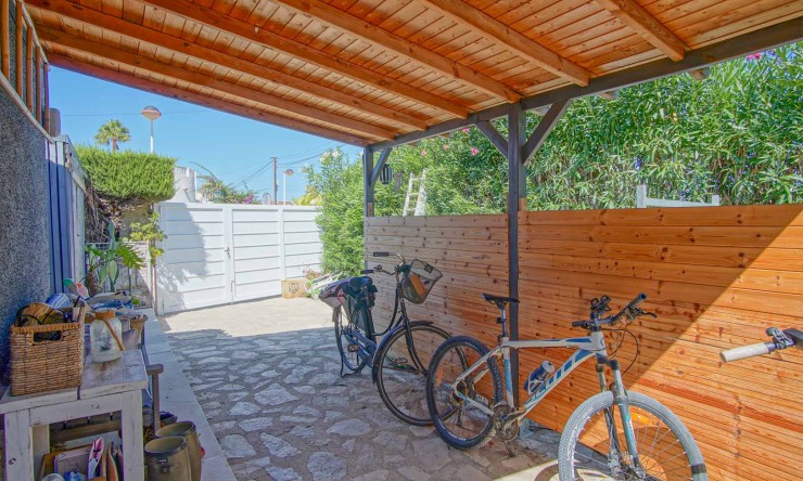 Resale - Villa -
Els Poblets