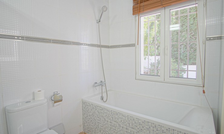 Reventa - Villa -
Pego - Monte Pego