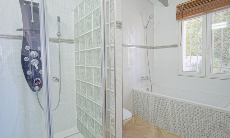 Reventa - Villa -
Pego - Monte Pego