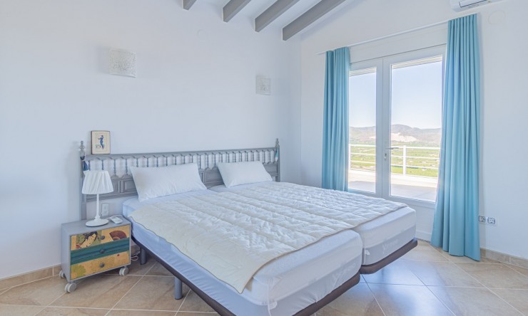 Reventa - Villa -
Pego - Monte Pego