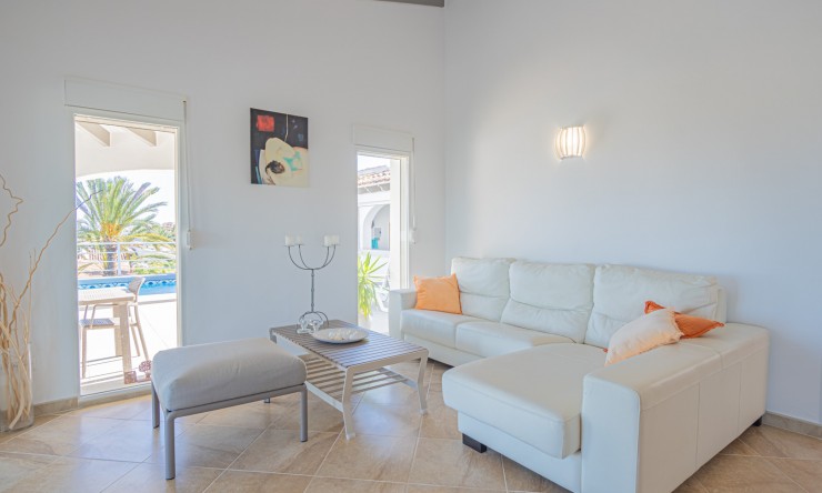 Reventa - Villa -
Pego - Monte Pego