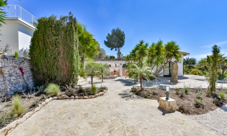 Neue Gebäude - Villa -
Altea - Jardines de Alhama