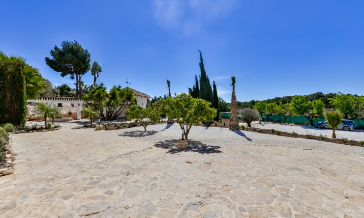 Neue Gebäude - Villa -
Altea - Jardines de Alhama