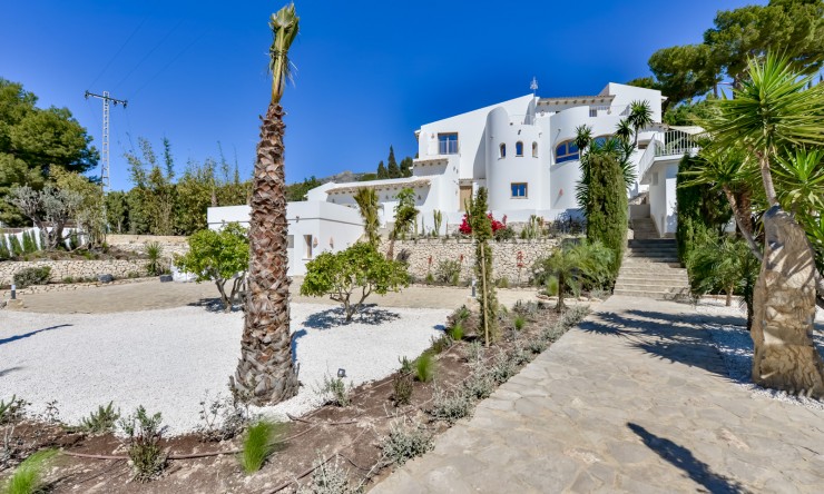 Neue Gebäude - Villa -
Altea - Jardines de Alhama