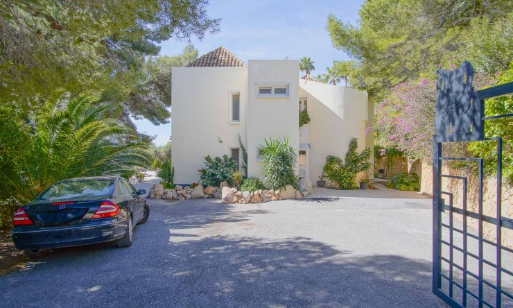 Reventa - Villa -
Altea - Santa Clara