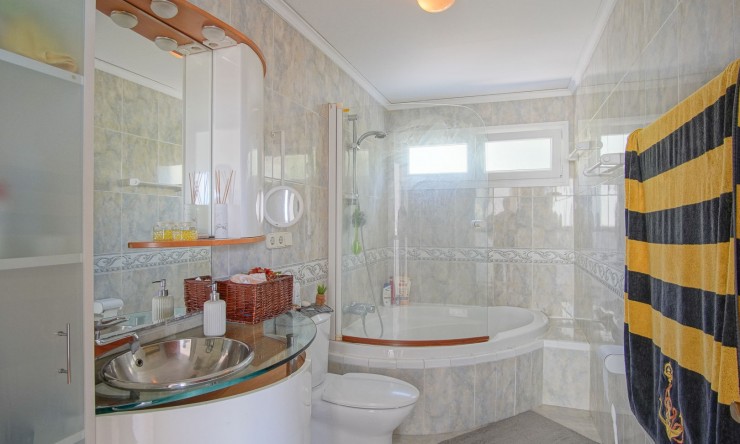 Reventa - Villa -
Altea - Santa Clara