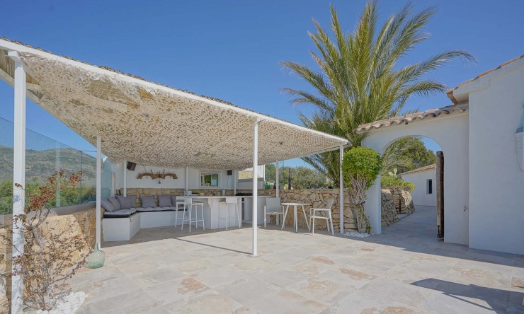 Resale - Villa -
Benissa