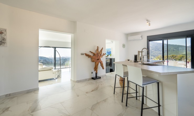 Resale - Villa -
Benissa