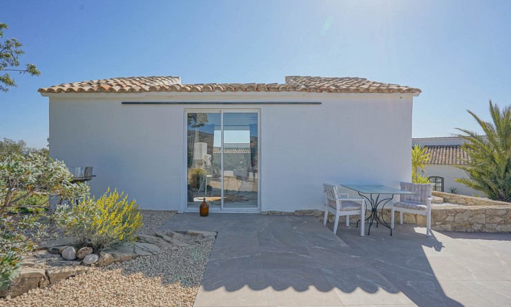 Resale - Villa -
Benissa