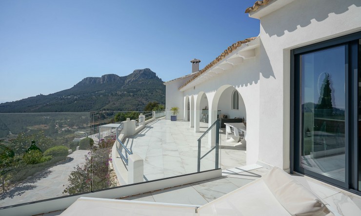 Resale - Villa -
Benissa