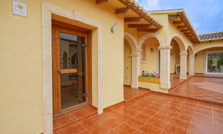Resale - Villa -
Gata de Gorgos