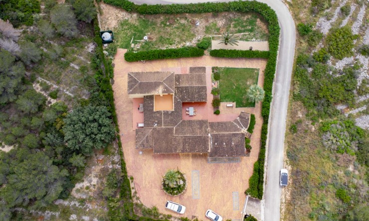 Resale - Villa -
Gata de Gorgos