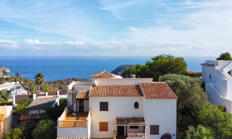 Herverkoop - Villa -
Jávea - Portichol