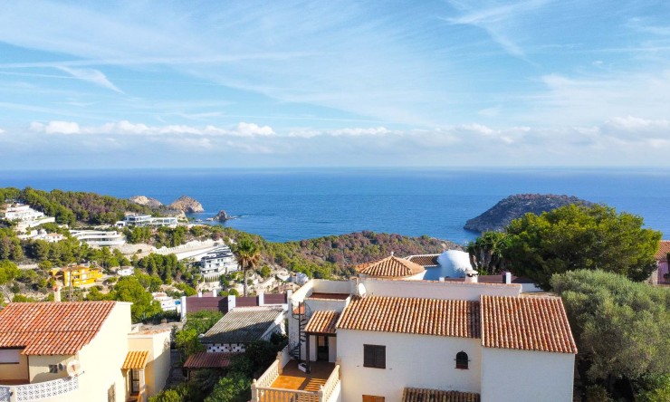 Herverkoop - Villa -
Jávea - Portichol