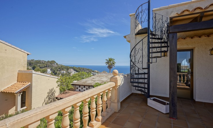 Herverkoop - Villa -
Jávea - Portichol
