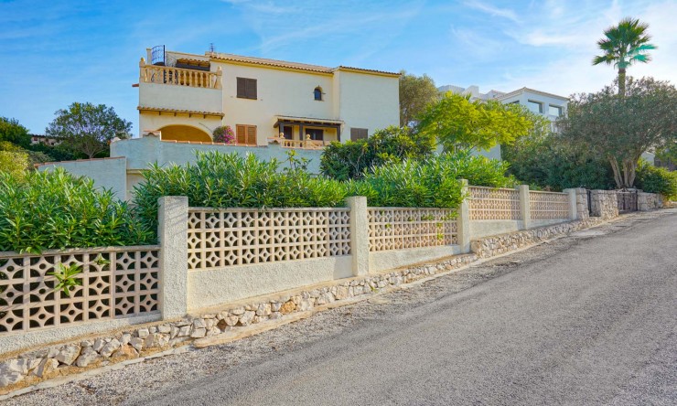 Herverkoop - Villa -
Jávea - Portichol