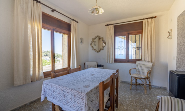Herverkoop - Villa -
Jávea - Portichol