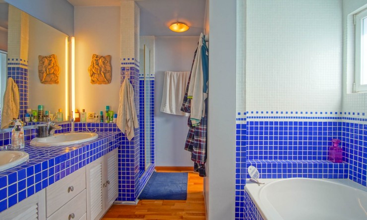Resale - Villa -
Pedreguer