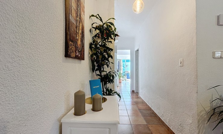 Wiederverkauf - Wohnung -
Albir