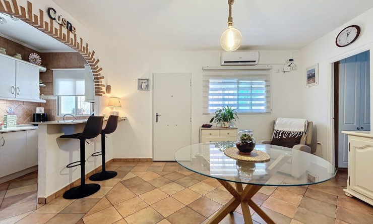 Wiederverkauf - Wohnung -
Albir