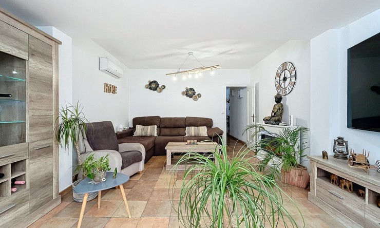 Wiederverkauf - Wohnung -
Albir