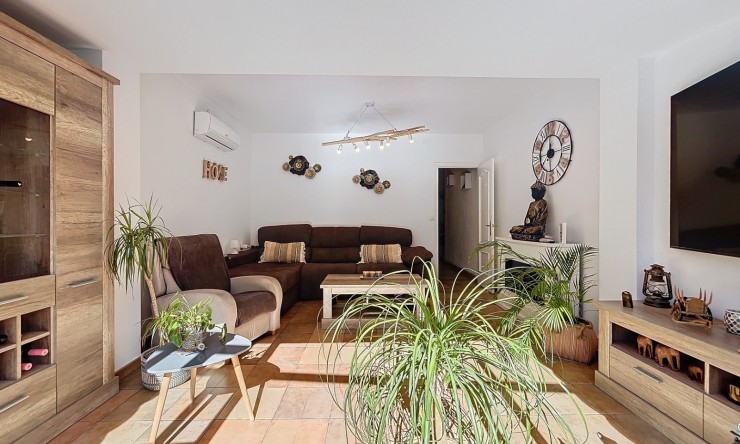 Wiederverkauf - Wohnung -
Albir